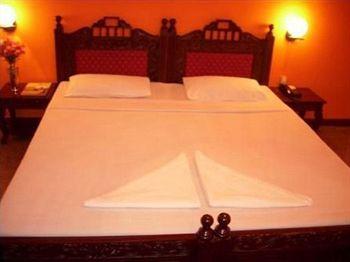 Hotel Charring Cross Ooty Exterior foto